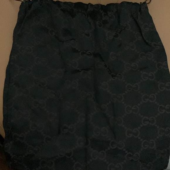 GUCCI — barely used - Picture 11 of 11